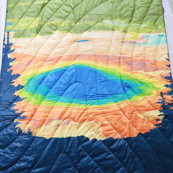 NEW Rumpl Original Puffy National Park Blanket - Yellowstone - Picture 7 of 7